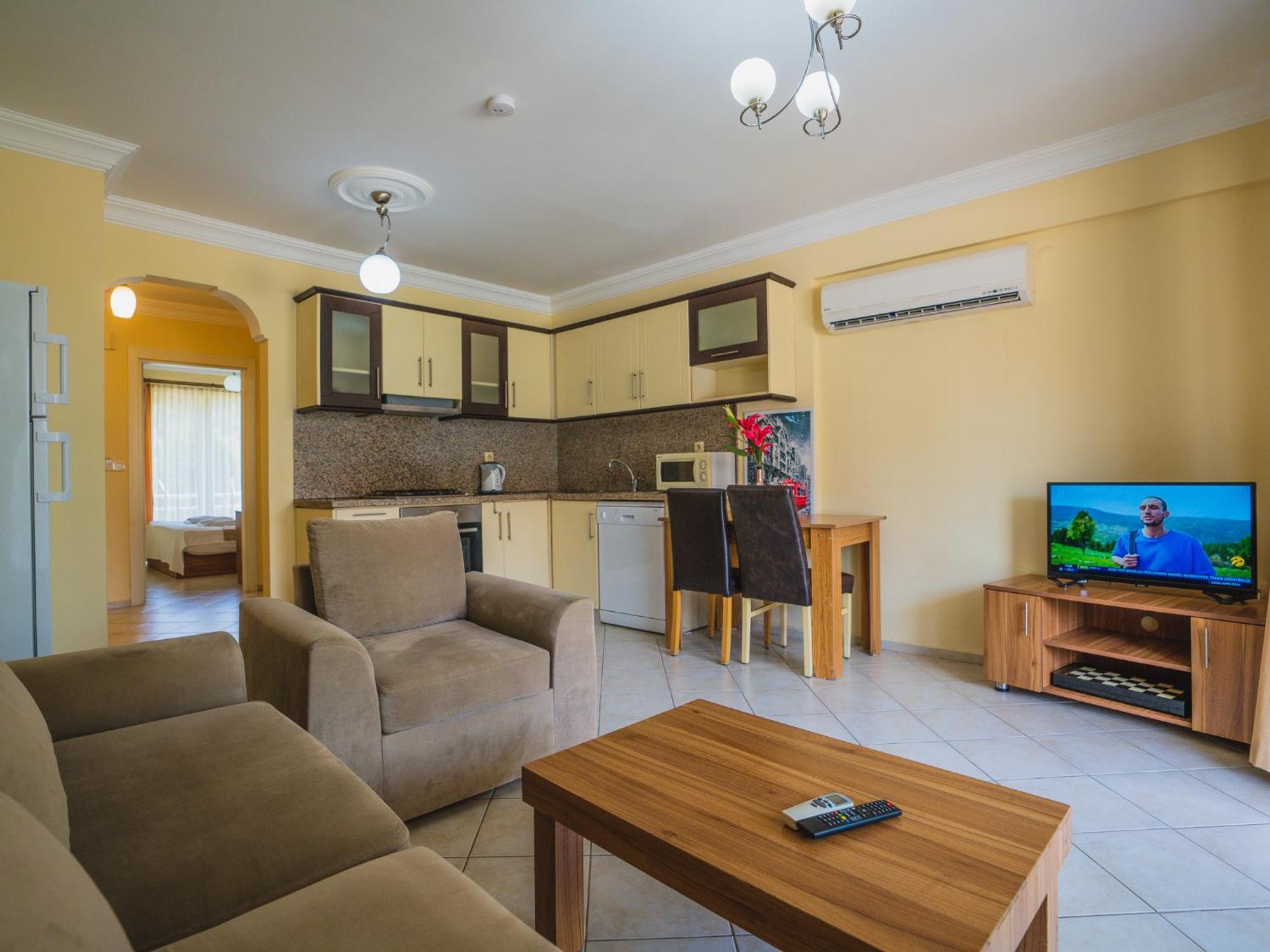 Sunset Beach Resort Aqua Lettings Фетие Екстериор снимка