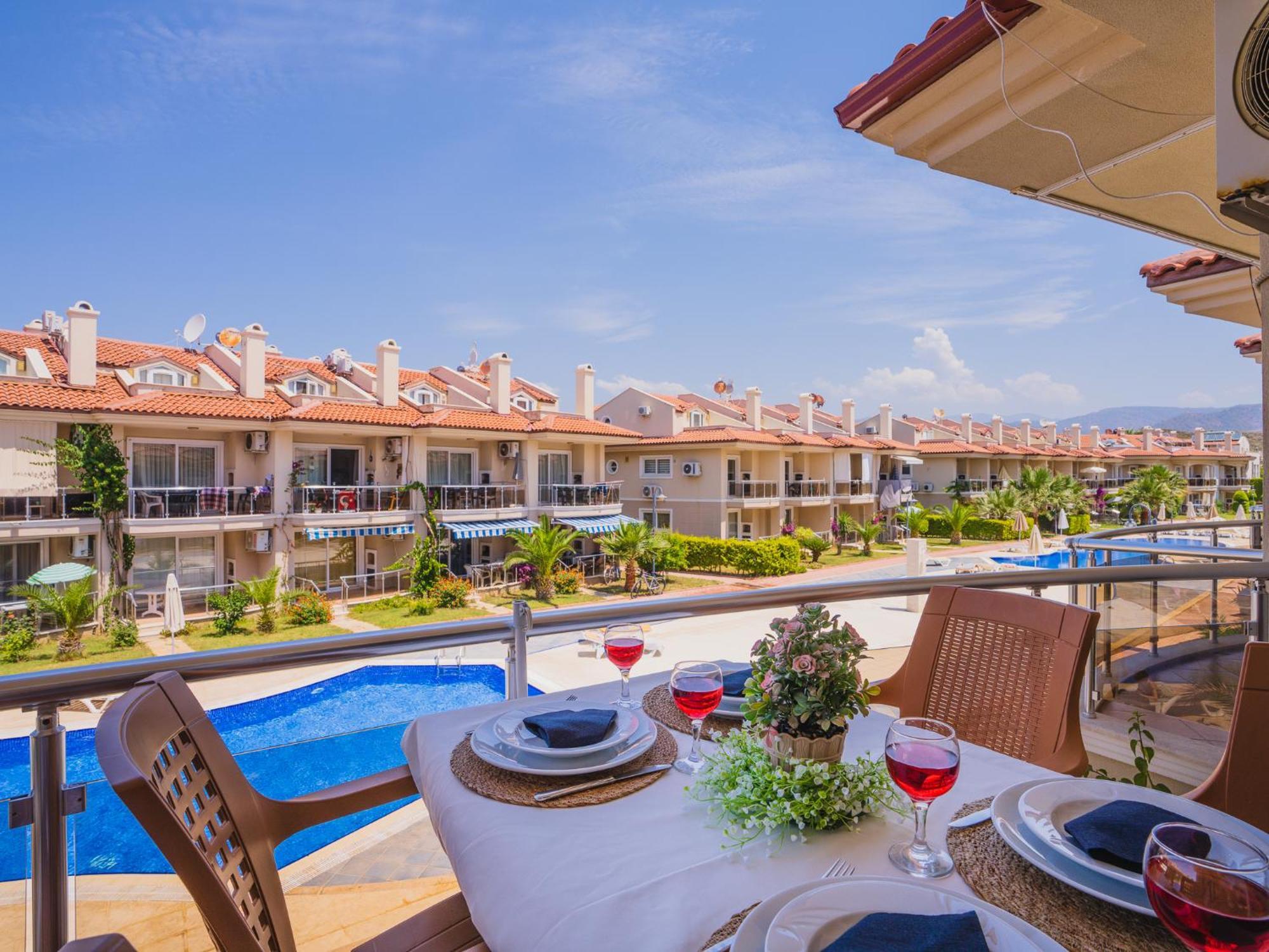 Sunset Beach Resort Aqua Lettings Фетие Екстериор снимка